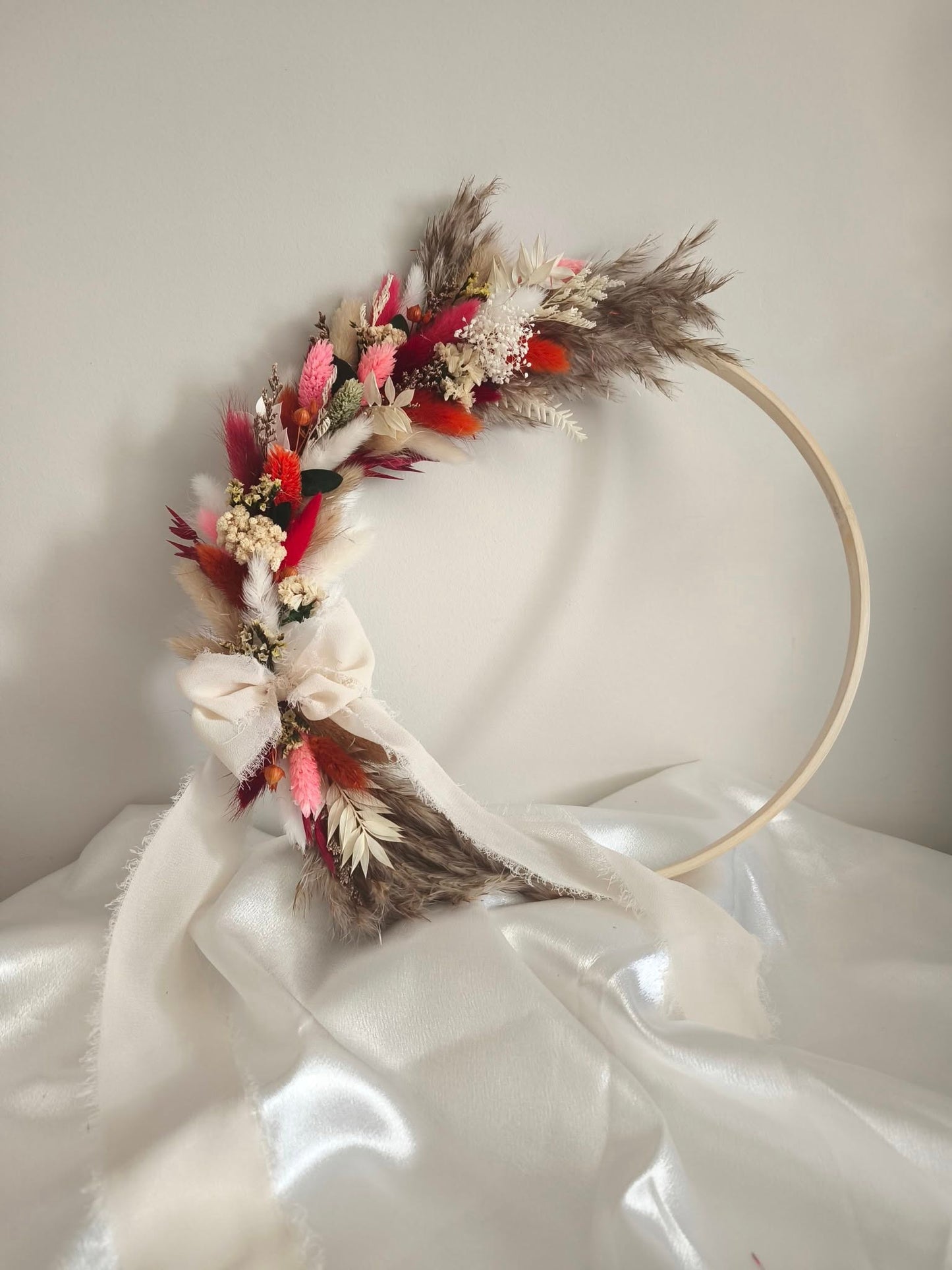 Cercle fleuri en fleurs séchées