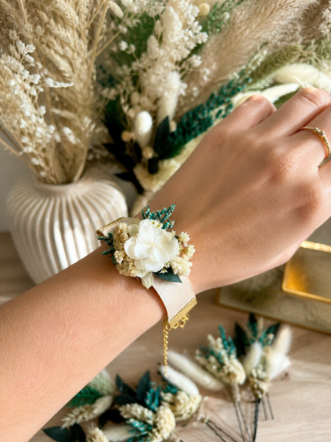 Bracelet floral mariage en fleurs séchées – Mariée, témoins & demoiselles d’honneur