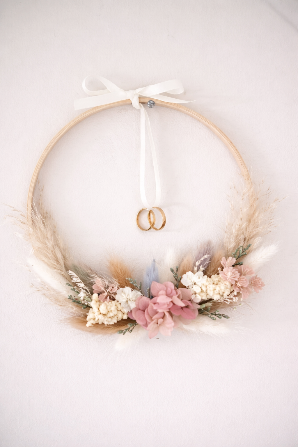 Porte alliances personnalisé en fleurs séchées – 3 modèles au choix