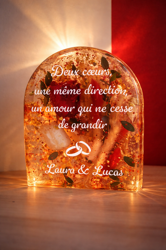 Création en résine personnalisée avec fleurs séchées